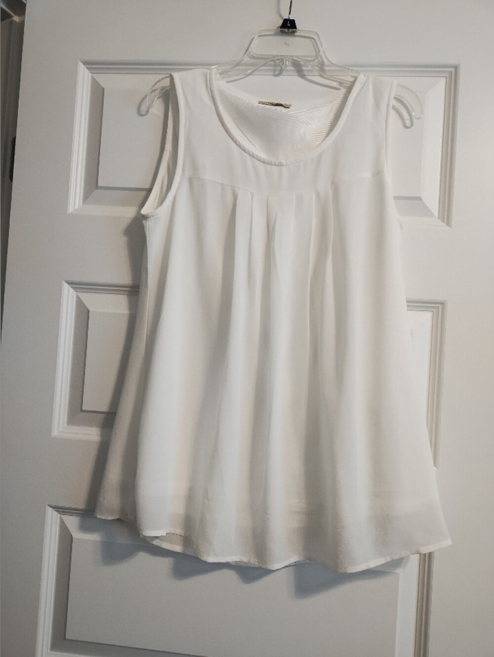 Women's White Sleeveless Pleated Top
